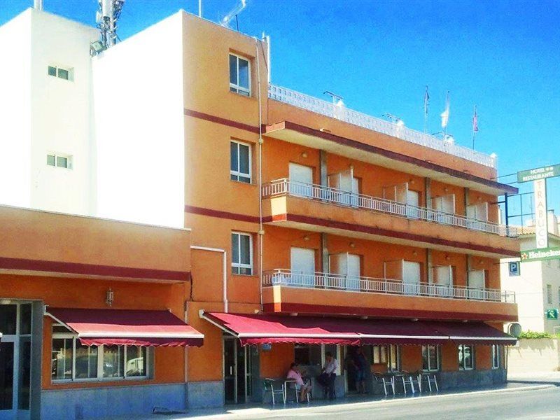 Hotel Trabuco Santiago De La Ribera Bagian luar foto